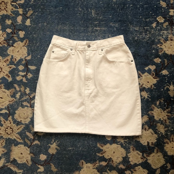 Levi's Dresses & Skirts - Vintage Levi’s 900 Series Denim Mini Skirt 26